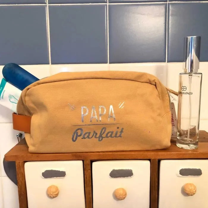 TROUSSE DE TOILETTE « PAPA PARFAIT »