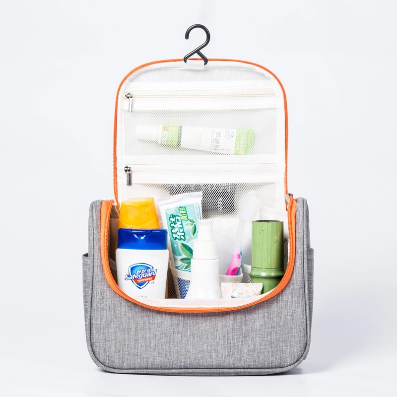 TROUSSE DE TOILETTE COLOREE